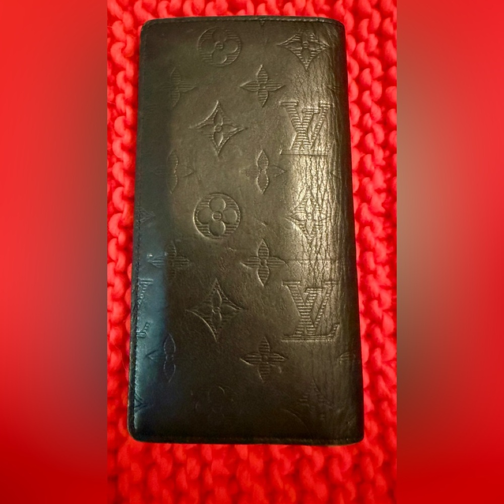 EUC - Louis Vuitton preowned Brazza Black Wallet - Picture 5 of 6